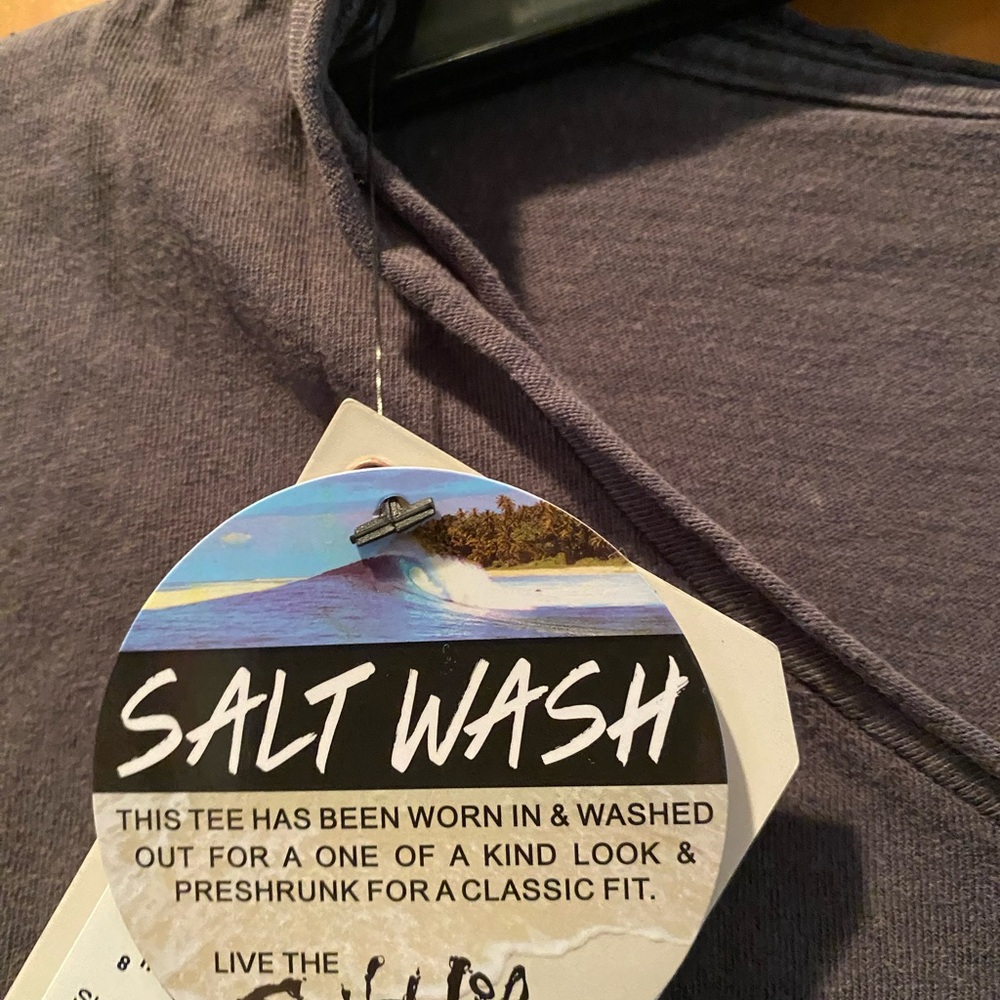 🍉Salt Life Women’s Paradise, Awaits, Gray Crop Top Short Sleeves NWT - Picture 4 of 4